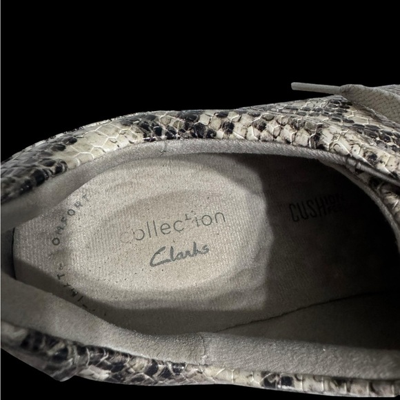 CLARKS COLLECTION SNAKE PRINT SHOES WOMEN - Picture 3 of 8